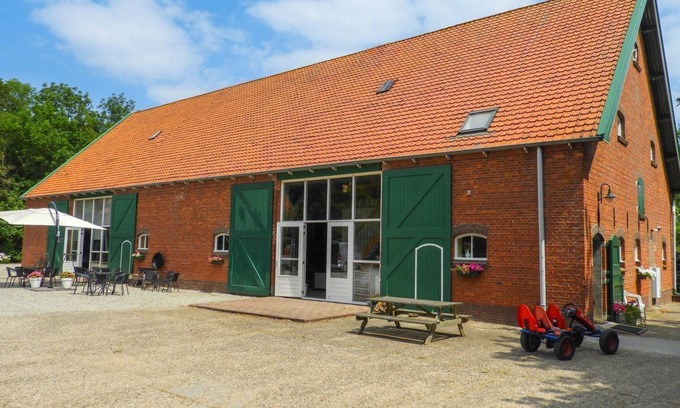 Grijpskerke House | Fantastic 23 to 27-person group accommodation in Grijpskerke, centrally located in Walcheren