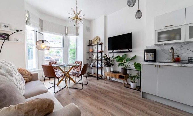 West Norwood Apartment | Fantastic 2BR flat wgarden, West Norwood