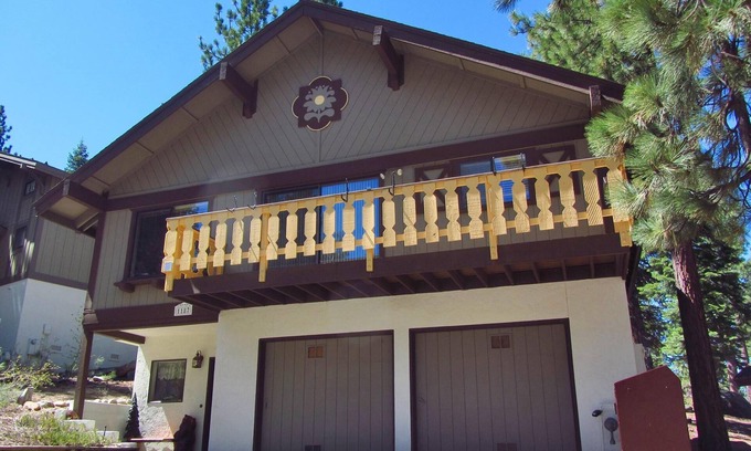 Tahoe Tyrol House | Fantastic 3 bedroom 3 bathrooms home in beautiful South Lake Tahoe