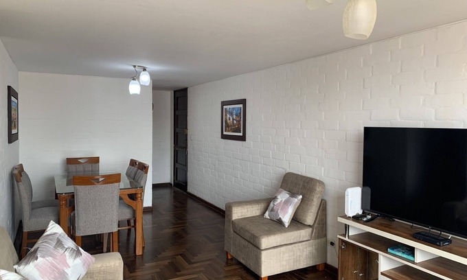 La Victoria Apartment | Fantastic 3-bedroom apartment with WiFi in San Borja, Peru