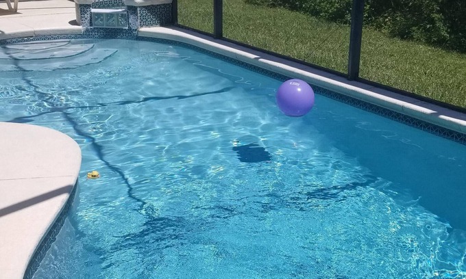 Sunset Lakes Villa | FANTASTIC 3BR POOL HOME GAME ROOM FREE WIFI IN GATED COMMUNITY MINUTES 2 DISNEY