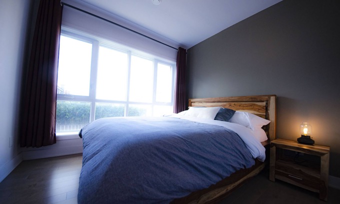 Cote-Des-Neiges—Notre-Dame-De-Grace Apartment | Fantastic*brand-new*Wi-Fi*gym
