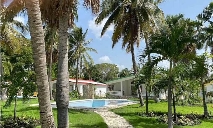 Bocacanasta House | Fantastic bungalow right on the Caribbean Sea