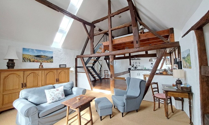 Antweiler Apartment | Fantastic Eifel apartment for 2 people with sauna, countryhouse garden & terrace