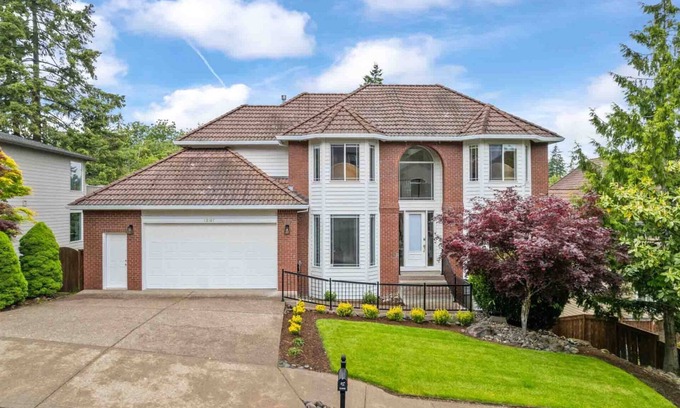 Bull Mountain House | Fantastic Family Friendly Bull Mountain Home, Pets OK, Game Room w/Ping Pong, Short Walk to Park