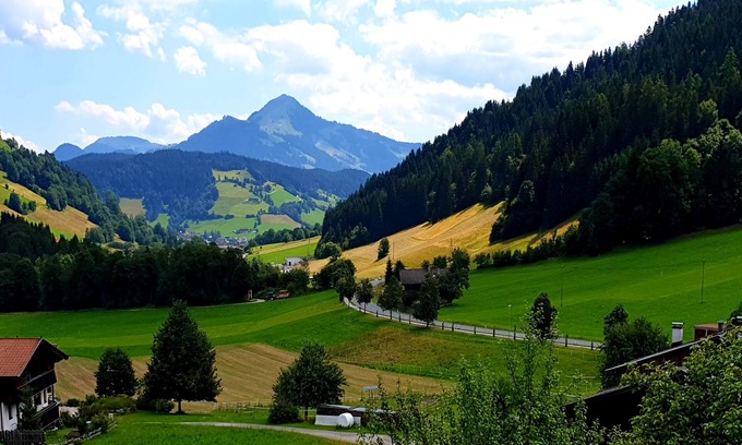Oberau House | Fantastic group accommodation near the ski lift