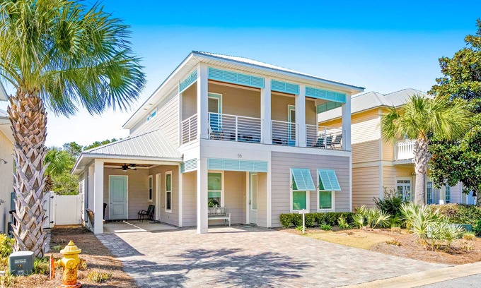Emerald Waters Village House | Fantastic home close to beach w/shared pool, central AC, WiFi, balcony, & patio
