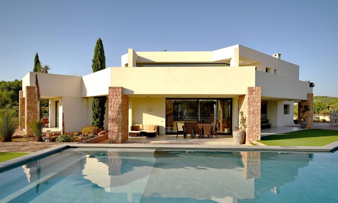 Sant Antoni de Portmany Ski Chalet | Fantastic modern villa with massive pool. Perfect to chill and relax !