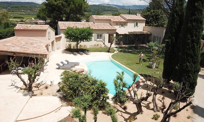 Modene Villa | Fantastic private villa with heated saltwater pool in Provence
