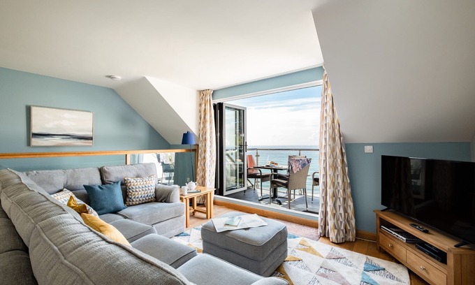 Seaton Apartment | Fantastic Sea Views from this Newly Refurbished Duplex Apartment
