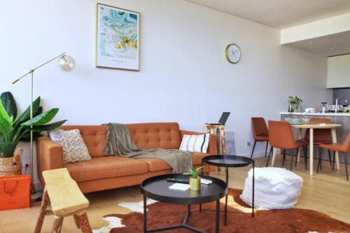 Wentworth Point Apartment | Fantastic Waterview 1 bedroom apt for 4 sleeps