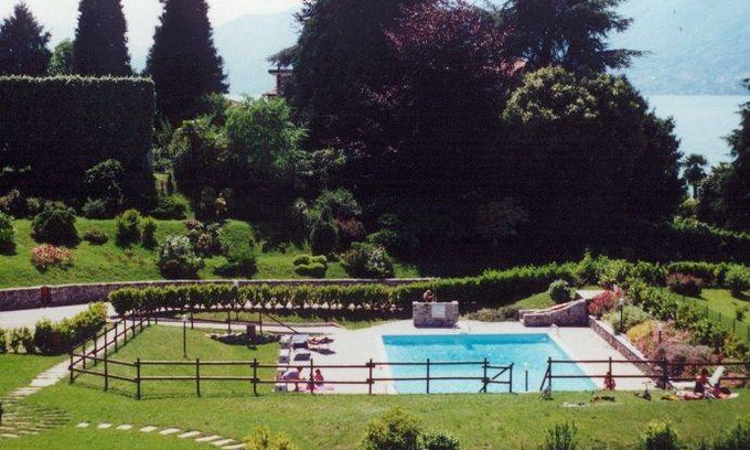 Germignaga Apartment | Farfalla 2 apartment with lake view and pool