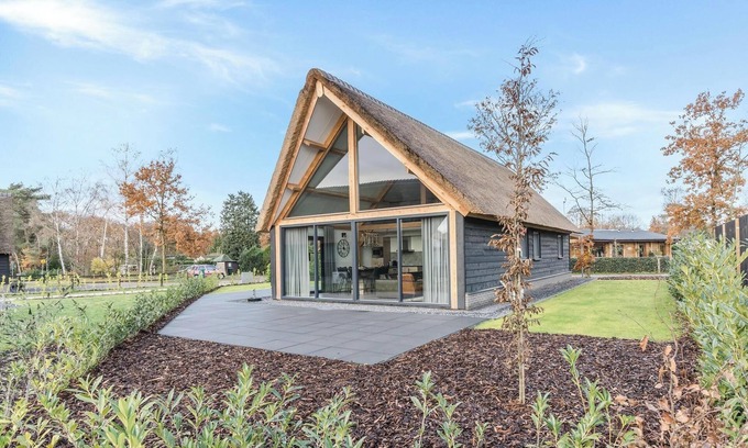 Baarle-Nassau Resort | Farm Lodge 677 - Three Bedroom Resort, Sleeps 6