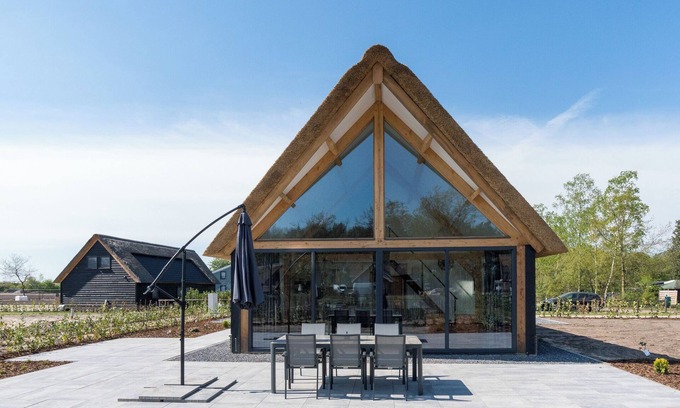 Baarle-Nassau Resort | Farm Lodge 678 - Three Bedroom Resort, Sleeps 6