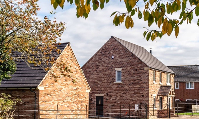 Somerby Cottage | FARM VIEW HOUSE, pet friendly, with hot tub in Somerby