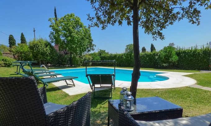 San Michele di Moriano Apartment | Farme, apartment in a small wine farm with swimming pool, A/C