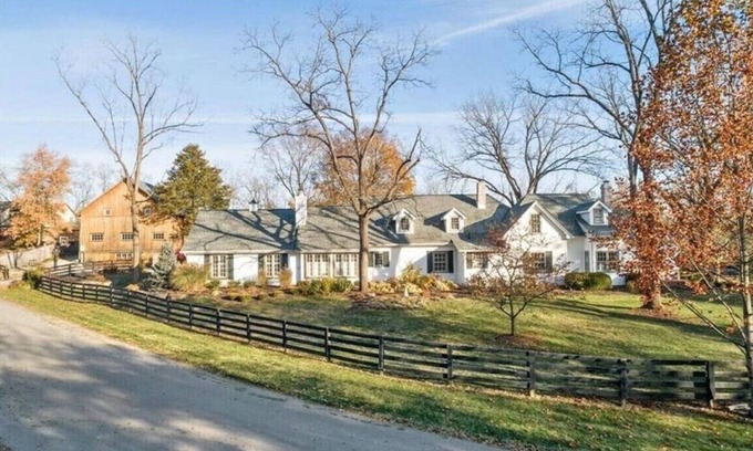 Westfield Other | Farmhouse Estate with Pool,Entertainment Barn and Hot Tub in Suburban Indy