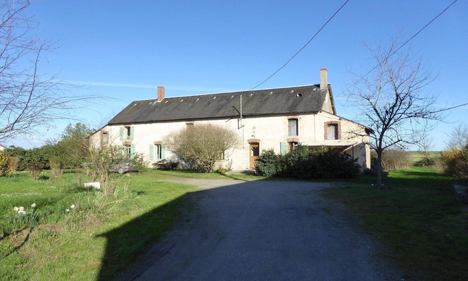 Giroux Other | Farmhouse in Giroux near Forest & Lake