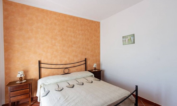 Rocca San Felice Bed & Breakfast | Farmhouse Radici Irpine