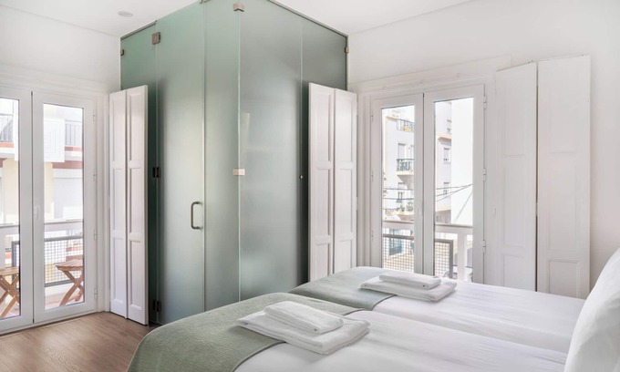 Se House | Faro DAZ House by Get Your Stay