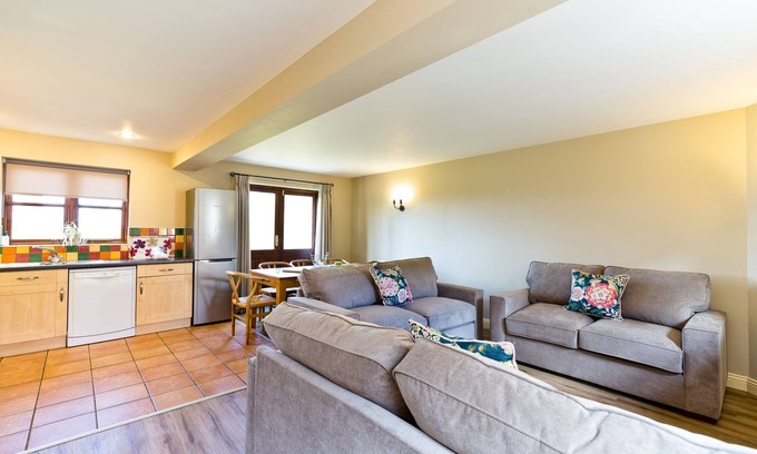 Knockerdown Apartment | Farwell Cottage at Holiday Complex