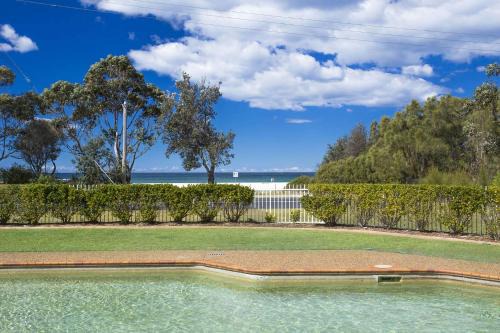 Mollymook Beach Apartment | Fathoms 3 Ocean Breeze
