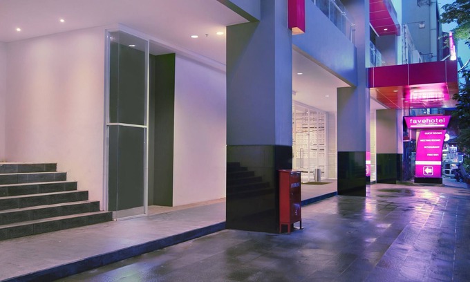 Melawai Hotel | favehotel Melawai