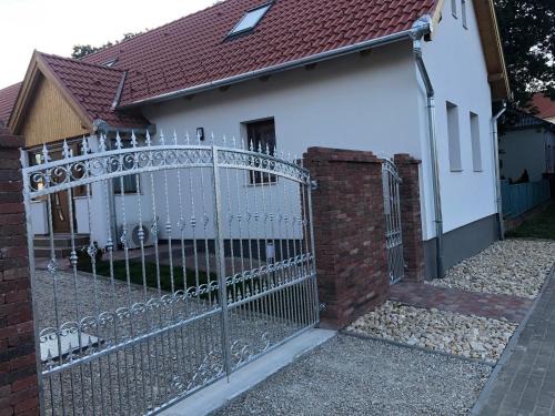 Balatonkeresztur House | Fazekas Vendégház