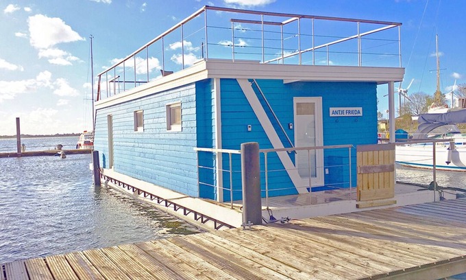 Burgstaaken Boat Rental | Feel good and relax - Beautiful Baltic Sea houseboat on Fehmarn