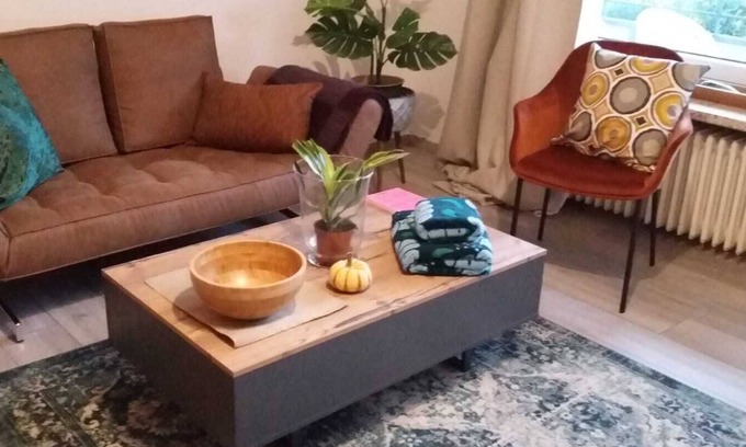 Harrislee Apartment | Feel-good organic accommodation for 2 x single use between DK & FL port