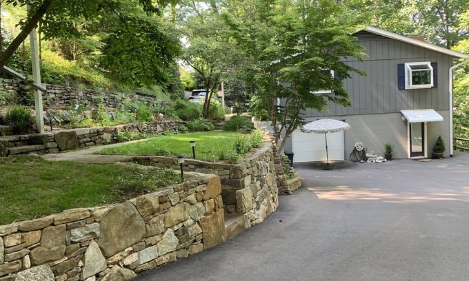 Brevard House | Feel Right At Home In This Spacious Retreat