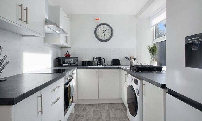 Eastgate Apartment | Feels like Home in Bishop, with Backyard, Sleeps 3
