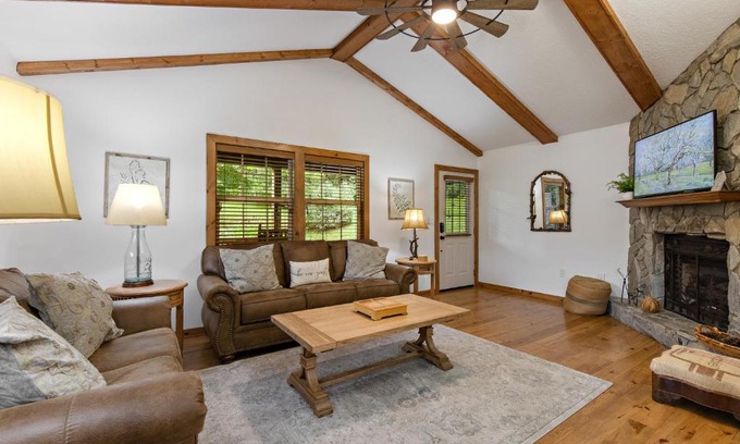 Blowing Rock House | Fehrway to Heaven