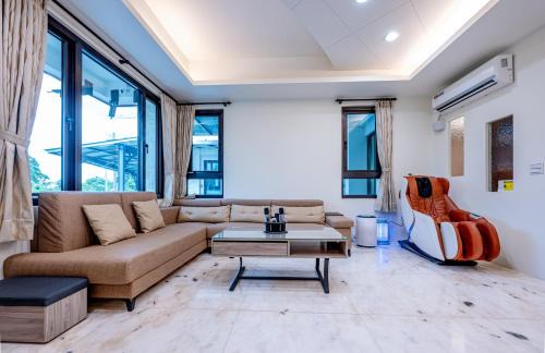 Yuanshan House | Fei House