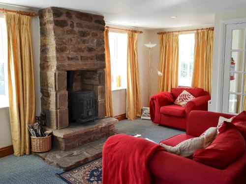 Hexham House | Felbridge Cottage