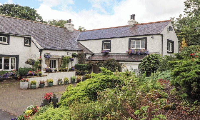 Boltongate Cottage | FELL COTTAGE, pet friendly, luxury holiday cottage in Ireby