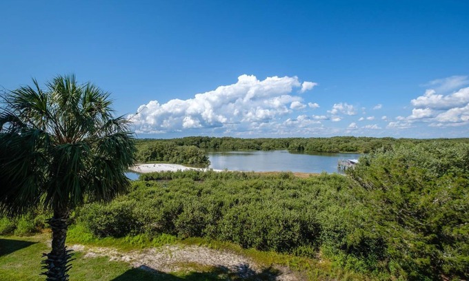 Cedar Key Condo | Fenimore Mill 8A Roseate View—Angler Delight!
