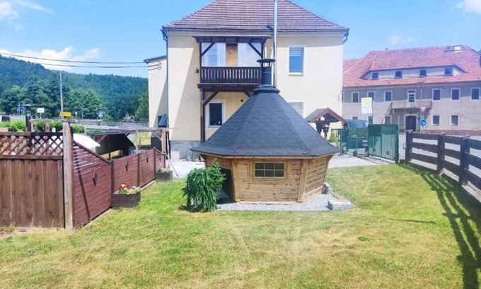 Bad Gottleuba-Berggiesshuebel Apartment | Ferienwohnung 3 am Hofladen Hellendorf - Sächsische Schweiz