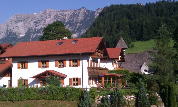 Ramsau Apartment | Ferienwohnung, 1-4 Personen, 58 qm,Dusche/WC,2 Balkone, TV, WLAN,1 Schlafzimmer/1 Wohnschlafzimmer,Dachgeschoss,Nichtraucher