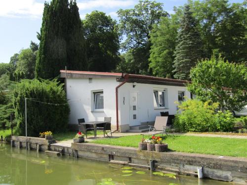 Hohenlychen House | Ferienhäuser am Oberpfuhl