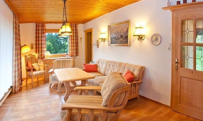 Schwarzenbach House | Ferienhaus 34-f Gemütlich Eingerichtet mit Südterrasse - Ferienhäuser im Feriendorf Weissensee im