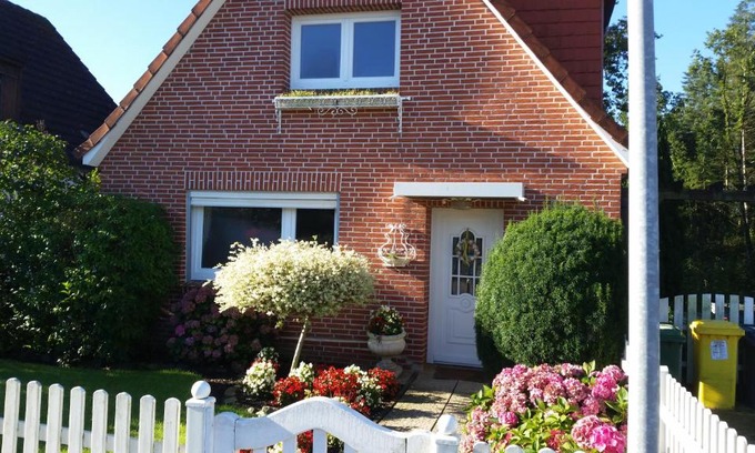Dreimuhlen House | Ferienhaus am Hasselberg Husum