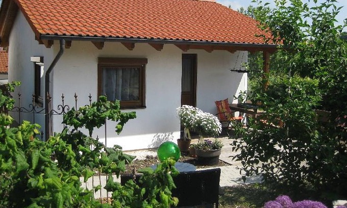 Bad Urach House | Ferienhaus Blankenhorn, 42qm, Terrasse, 1 Schlafzimmer, max. 3 Personen
