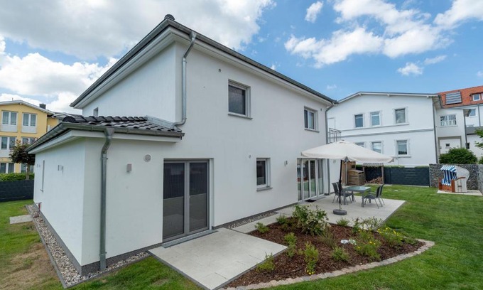 Gohren House | Ferienhaus Corvin mit eingezäunten Grundstück (200 m²)
