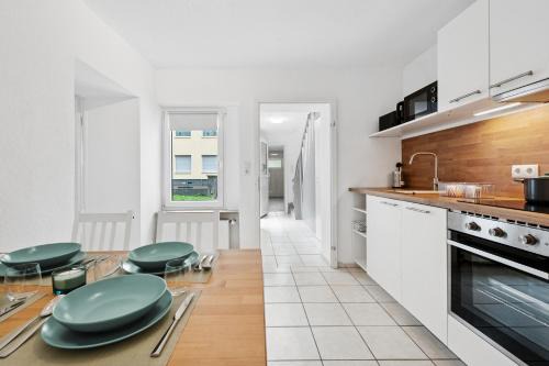 Andernach Apartment | Ferienhaus für Mensch & Hund mit großer Terrasse