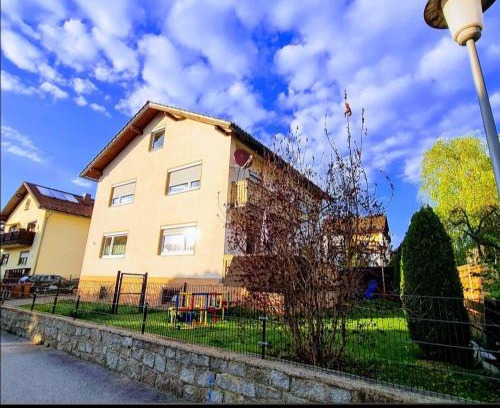 Frauenau House | Ferienhaus Falkenstein mit wunderschönem Bergblick