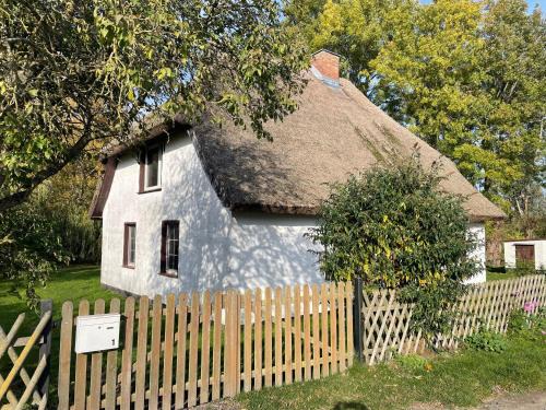Ummanz House | Ferienhaus mit Reetdach