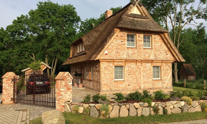 Rosenhagen House | Ferienhaus " To Huus ", 6 Pers., 3 Schlafzimmer, Kamin, Sauna, Wlan
