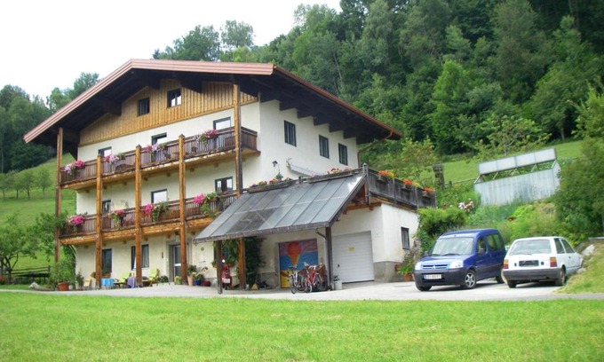 Taxenbach Apartment | Ferienhaus Yera