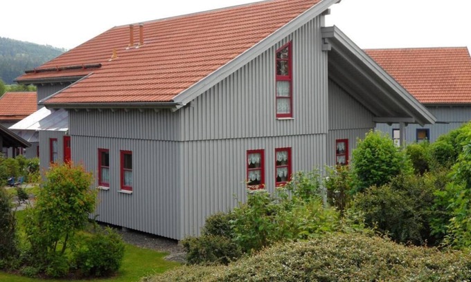 Waldmuenchen Apartment | Ferienholzhausatmosphäre, kitchen, 4 persons, internet and adventure pool